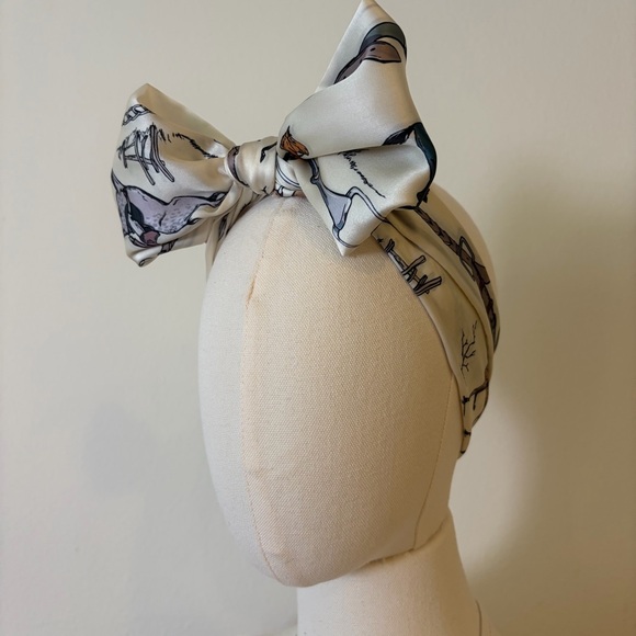 New Equestrian Horse Print Skinny Neck Scarf 50”x5” - Picture 10 of 11